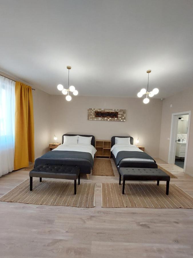 Mandarin Premium Apartments Targu Mures Exterior photo