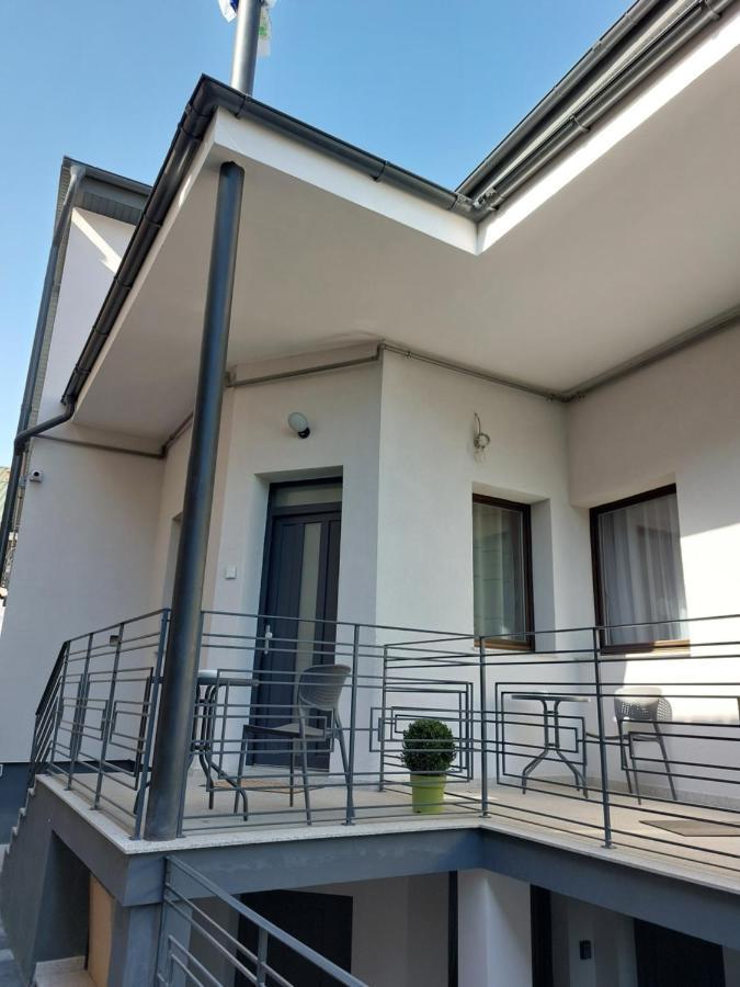 Mandarin Premium Apartments Targu Mures Exterior photo